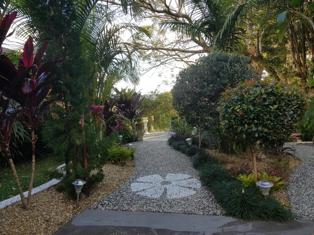 Mapleton Peaceful Provence Bnb Εξωτερικό φωτογραφία