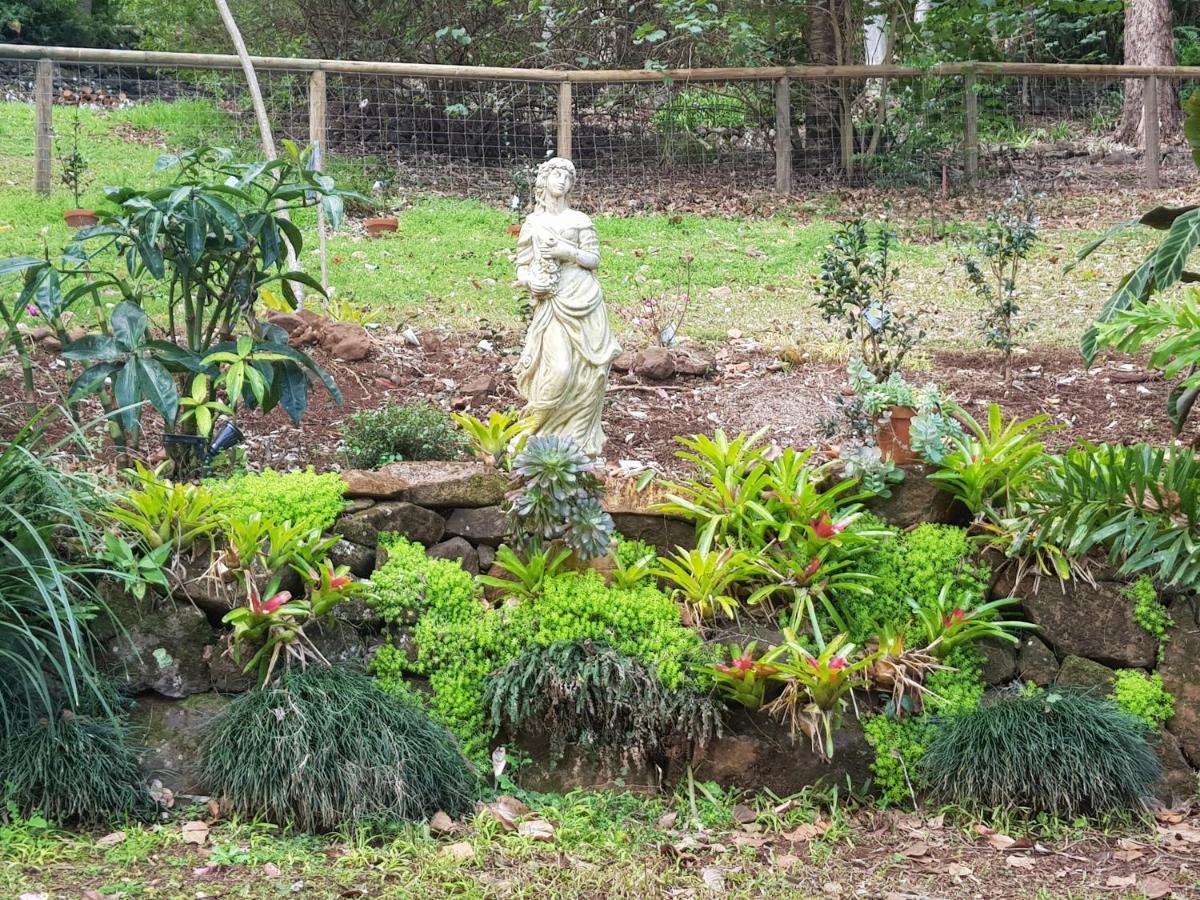 Mapleton Peaceful Provence Bnb Εξωτερικό φωτογραφία