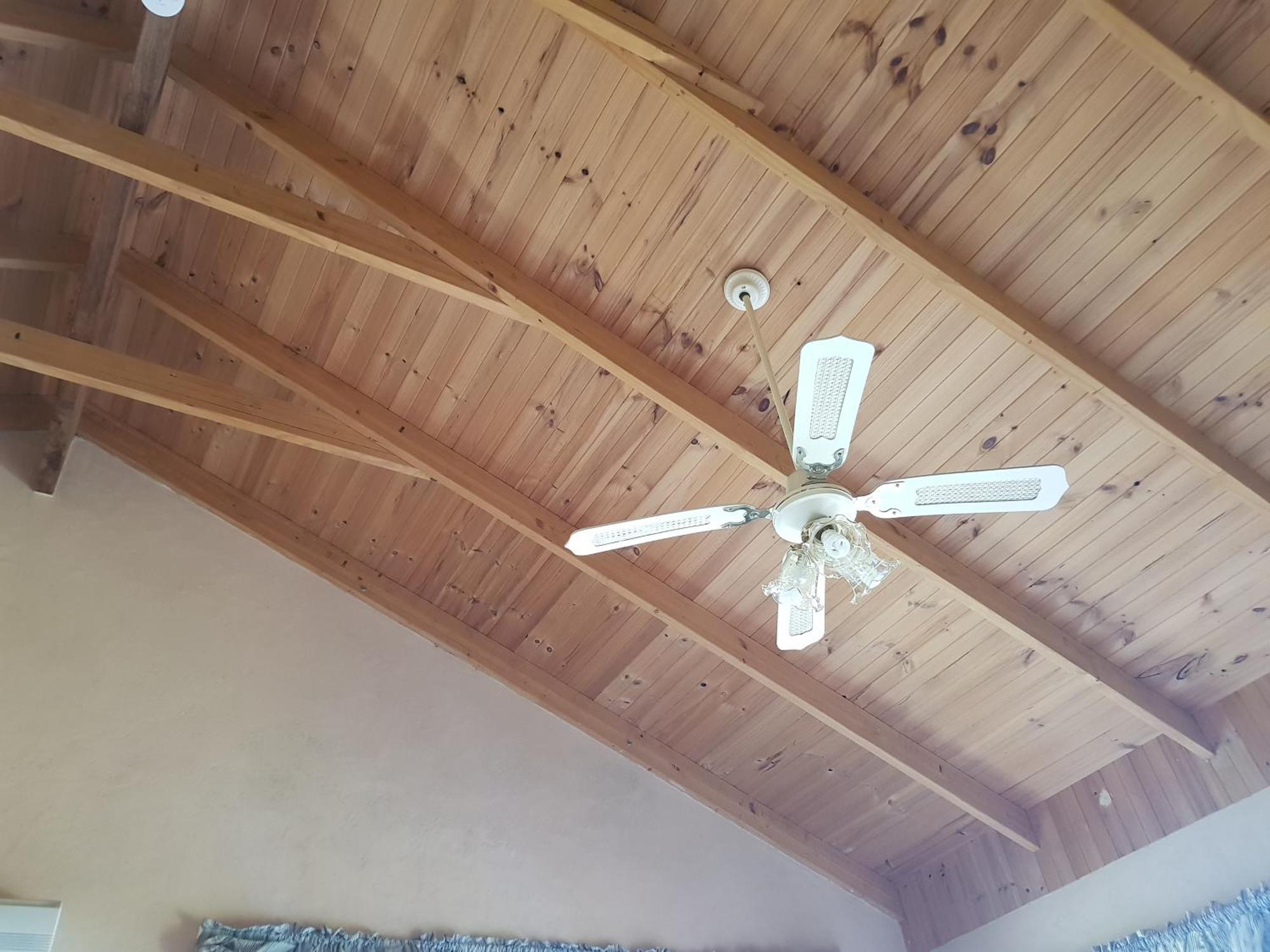 Mapleton Peaceful Provence Bnb Δωμάτιο φωτογραφία