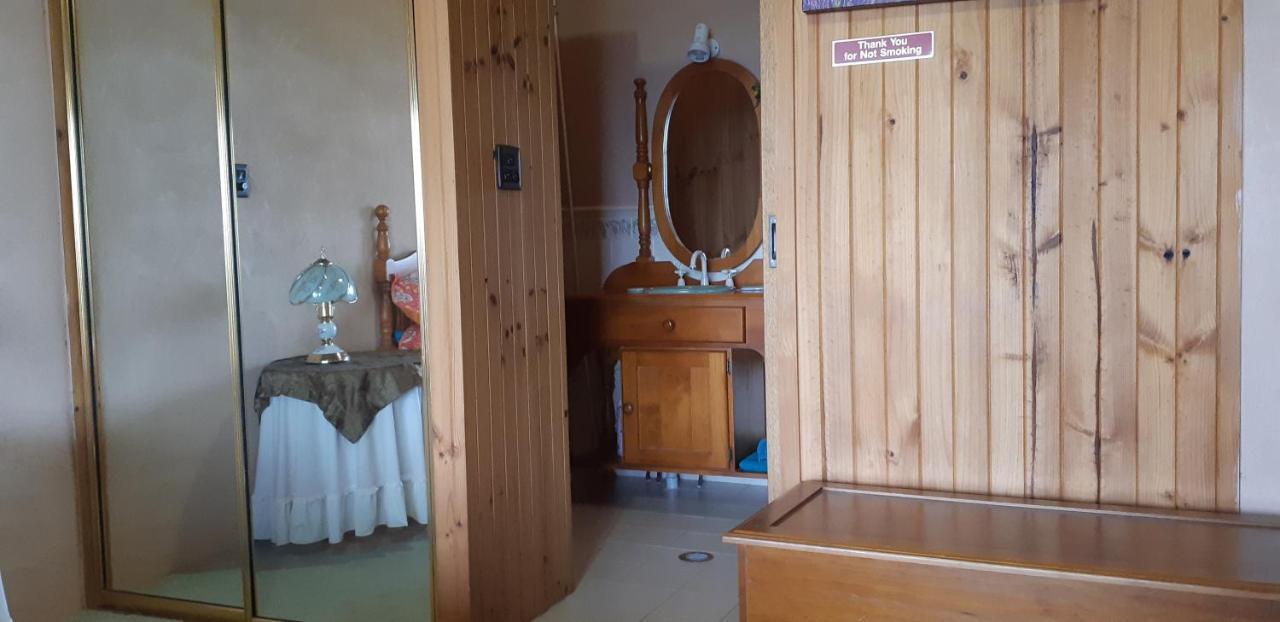Mapleton Peaceful Provence Bnb Εξωτερικό φωτογραφία