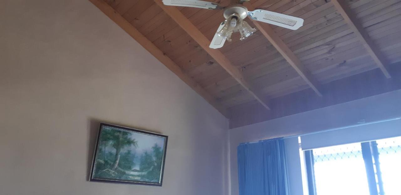 Mapleton Peaceful Provence Bnb Εξωτερικό φωτογραφία